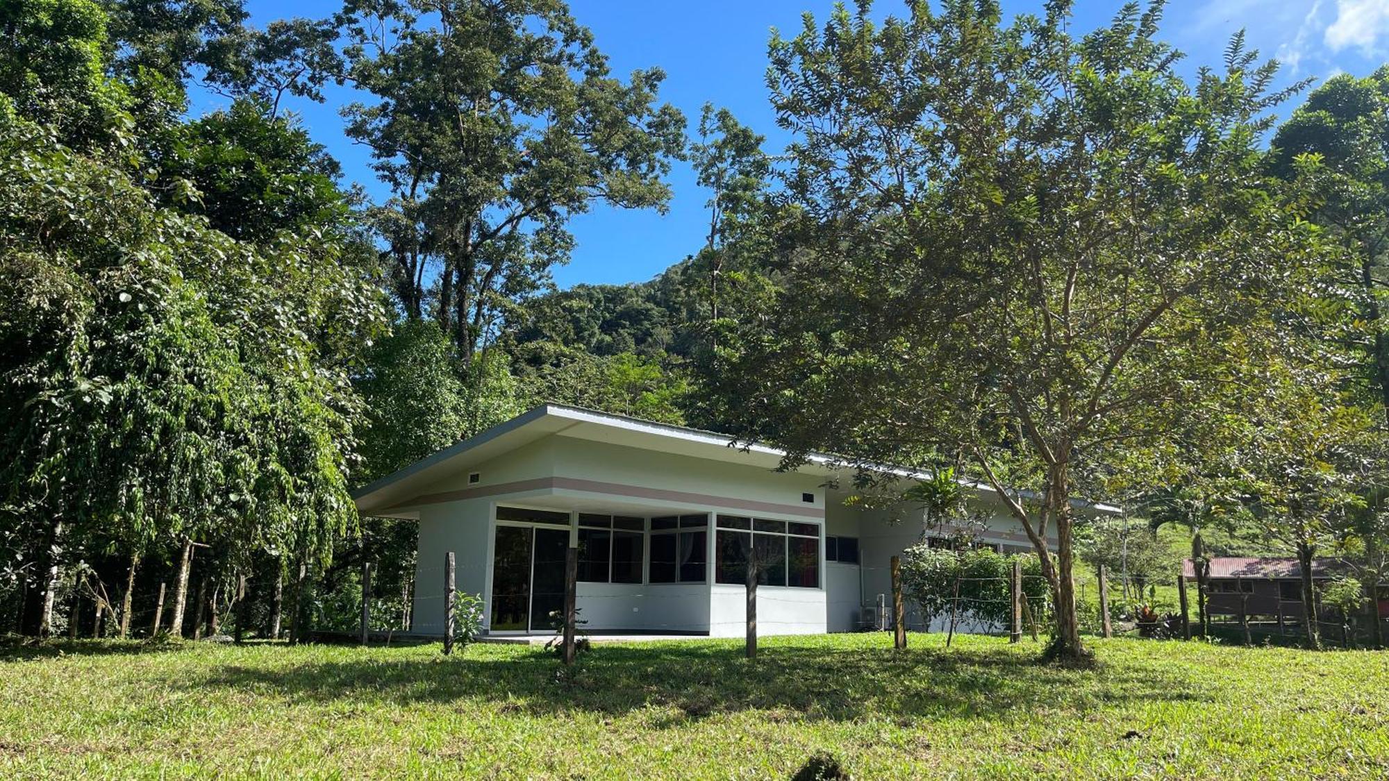 Mei Tai Cacao Lodge บิฆากัว ภายนอก รูปภาพ