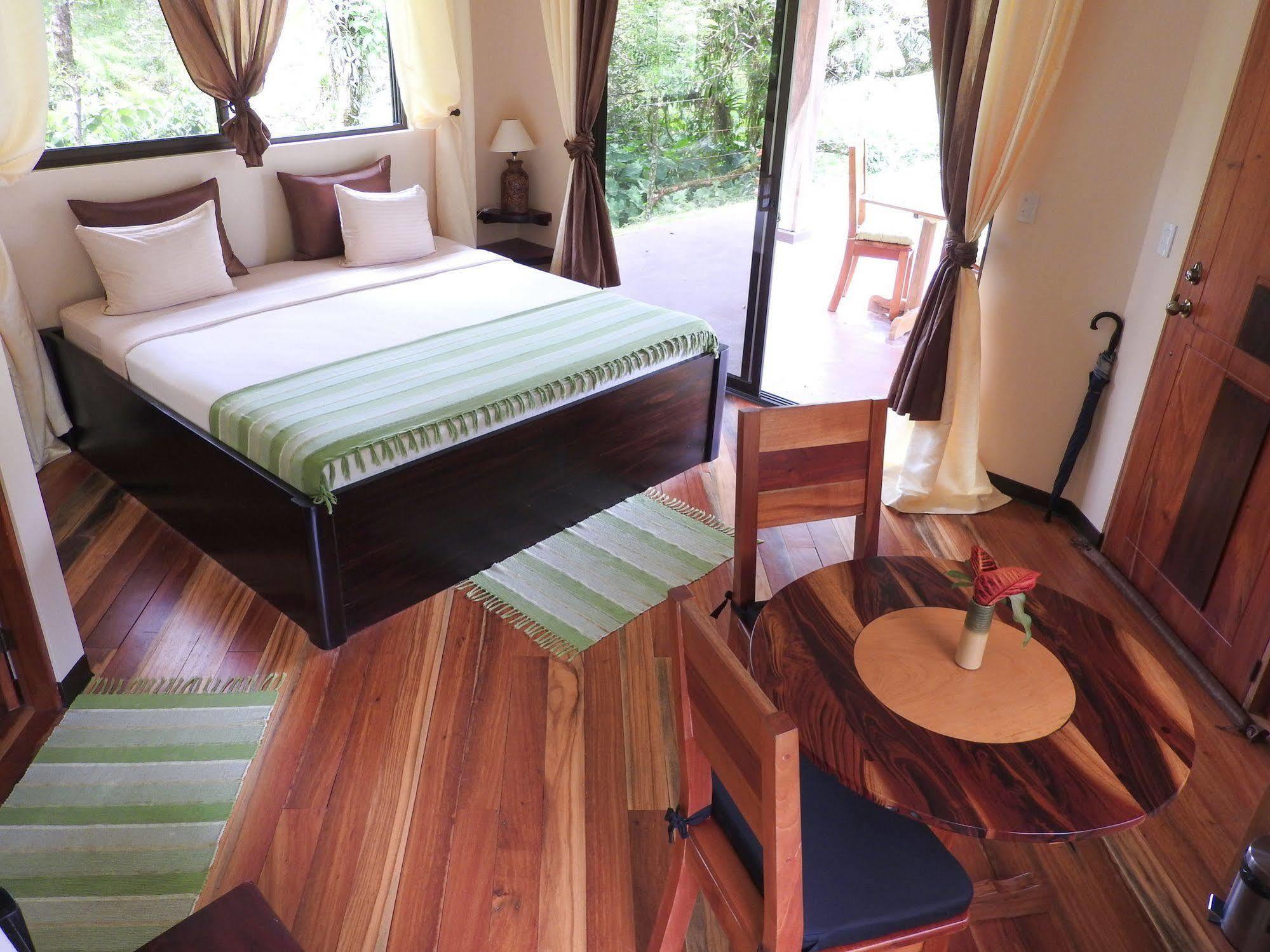 Mei Tai Cacao Lodge บิฆากัว ภายนอก รูปภาพ