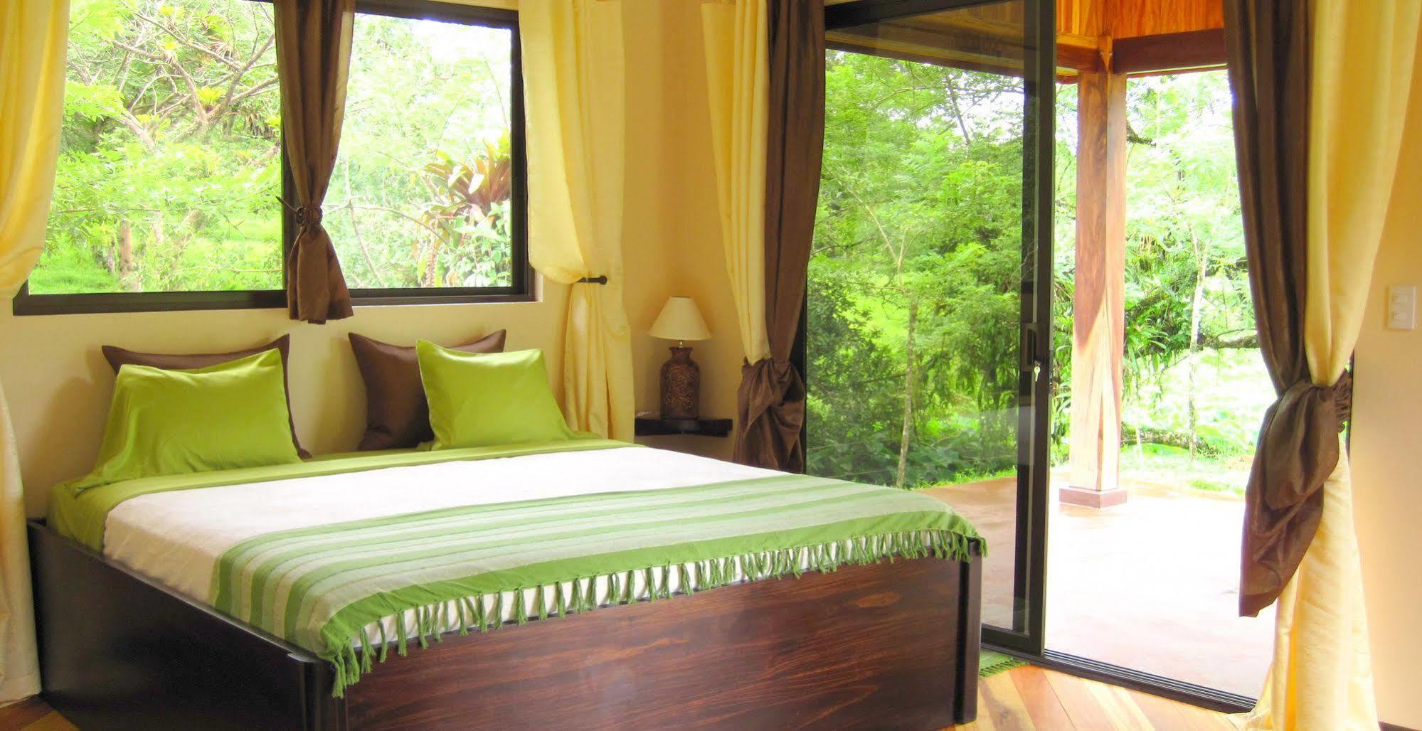 Mei Tai Cacao Lodge บิฆากัว ภายนอก รูปภาพ